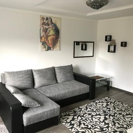 Fine Apartment Jelgava Luaran gambar