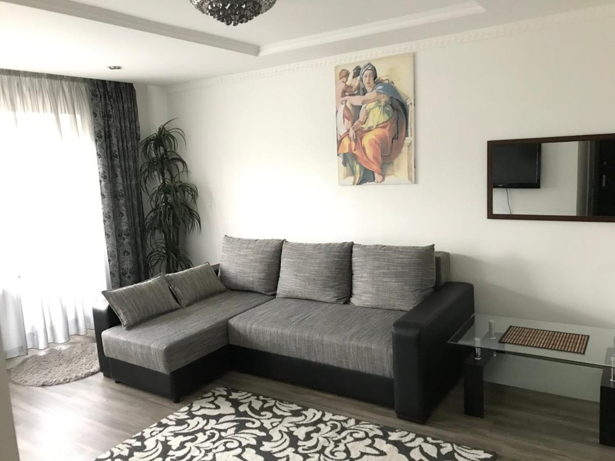 Fine Apartment Jelgava Luaran gambar