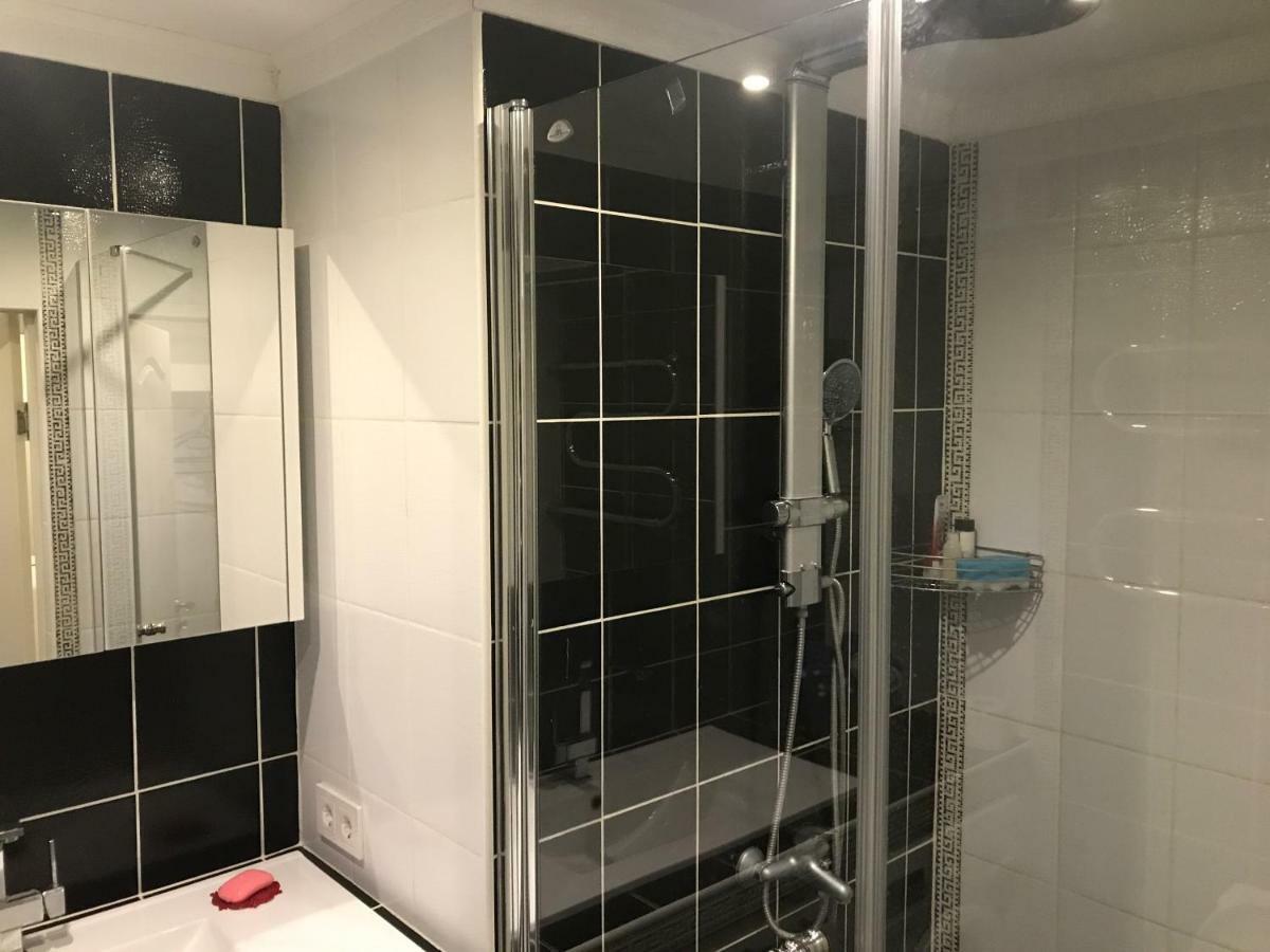 Fine Apartment Jelgava Luaran gambar